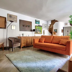 Appartement Luxurious 2 Bedrooms Saint Michel Notre Dame Augustins Free Netflix, Paris